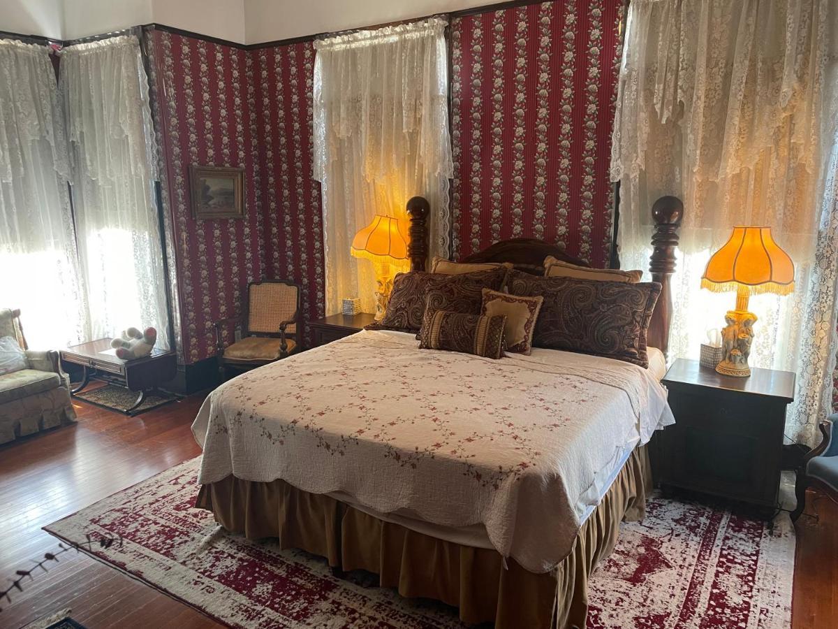 פלטקה Grand Gables Inn מראה חיצוני תמונה