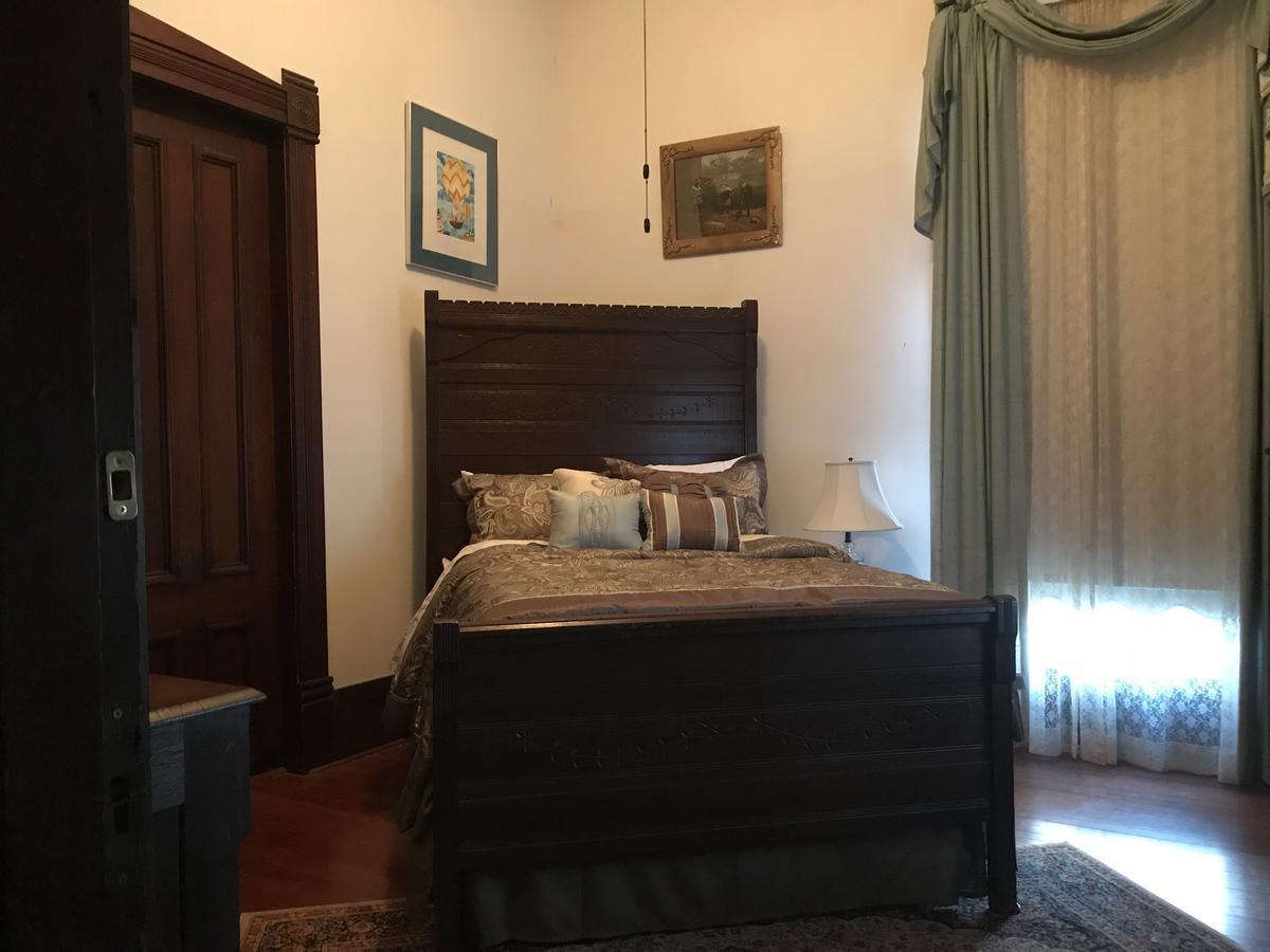 פלטקה Grand Gables Inn מראה חיצוני תמונה